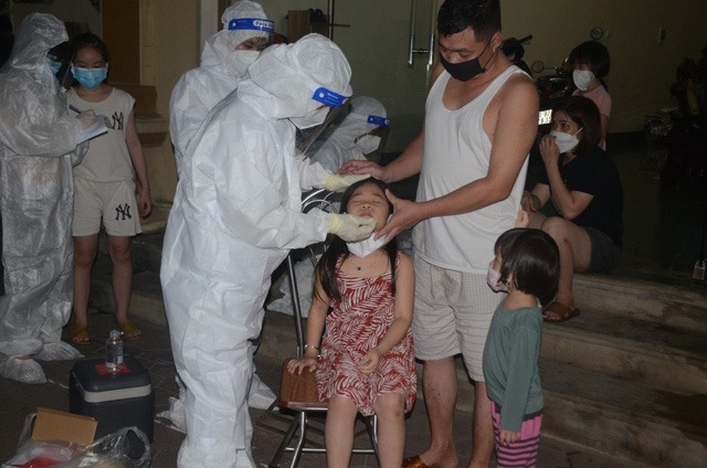 Hà Nam: Phát hiện nhiều ca mắc COVID-19 qua xét nghiệm sàng lọc trong cộng đồng