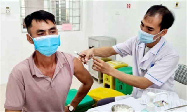 Quảng Ninh hoàn thành tiêm chủng đợt 2 vắc xin COVID-19 trong tháng 10/2021