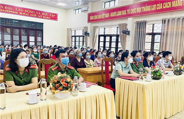 Tuyên truyền pháp luật về an toàn giao thông, an ninh mạng và phòng, chống tệ nạn xã hội