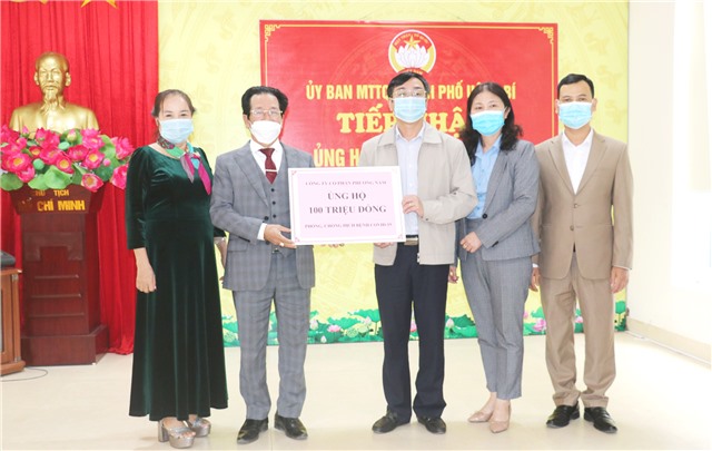 Công ty Cổ phần Phương Nam ủng hộ thành phố 100 triệu đồng phòng, chống dịch Covid-19