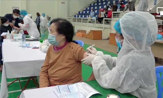 Uông Bí triển khai tiêm mũi 3 vắc xin phòng Covid-19 toàn dân