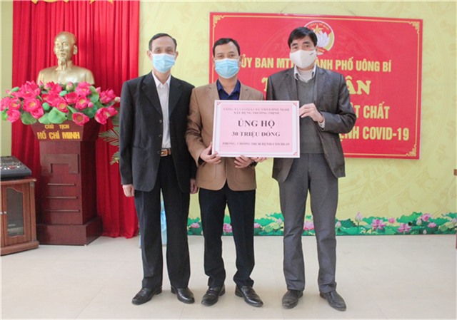 Tiếp nhận 30 triệu đồng ủng hộ phòng, chống dịch Covid-19 từ Công ty CP Tư vấn công nghệ xây dựng Trường Thịnh