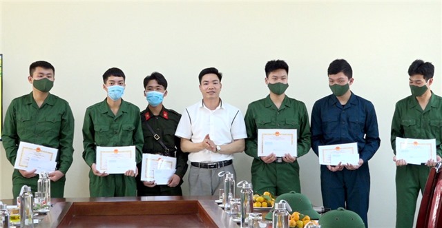 Gặp mặt tân binh lên đường nhập ngũ năm 2021