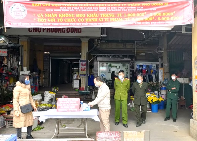 Xử phạt 1 triệu đồng đối với cá nhân đeo khẩu trang không đúng quy cách