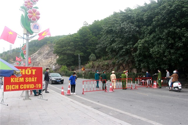 Nghiêm túc triển khai thực hiện Chỉ thị số 08-CT/TU của Tỉnh ủy về phòng, chống dịch Covid-19