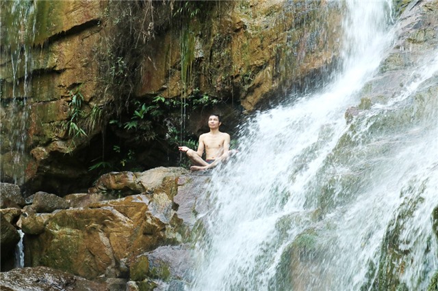 Lựng Xanh sôi động và quyến rũ qua ca khúc của Nhạc sỹ Vũ Việt Hồng