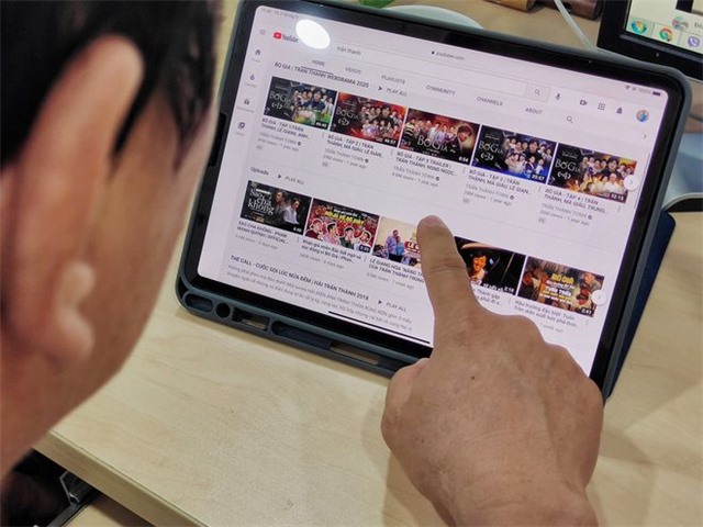 Google, Facebook... sẽ thu thuế người tham gia ?