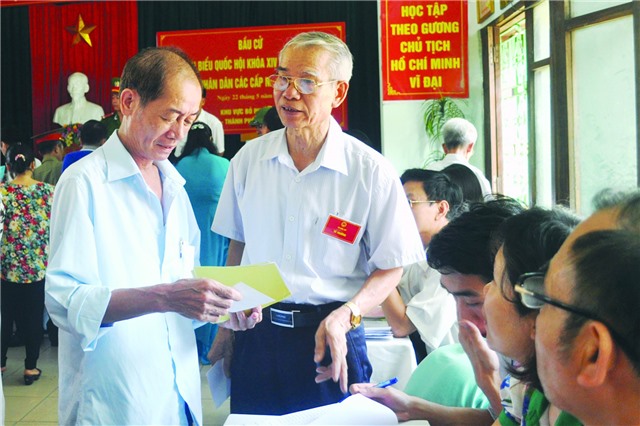 Trong việc tổ chức bầu cử đại biểu Quốc hội khóa XV, Hội đồng bầu cử quốc gia có các nhiệm vụ, quyền hạn cụ thể nào?