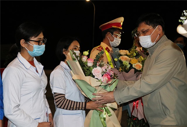 TP Uông Bí: Hỗ trợ 150 triệu đồng cho lực lượng trực chốt cầu Đá Bạc khi tạm dừng hoạt động