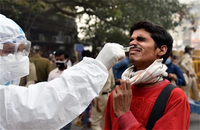 Ấn Độ phát hiện biến thể đột biến kép của virus SARS-CoV-2
