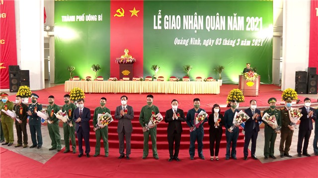Lễ giao nhận quân TP Uông Bí năm 2021: Trang trọng, ngắn gọn và an toàn