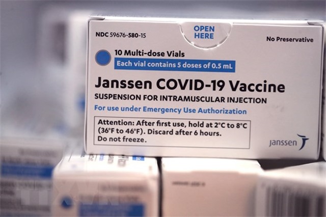 Mỹ khuyến cáo tạm ngừng tiêm vaccine của hãng Johnson&Johnson