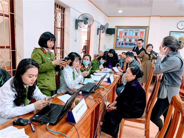 Kiên quyết xử lý sai phạm trong cấp căn cước công dân