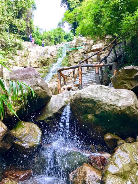 Uông Bí chào đón hè 2021