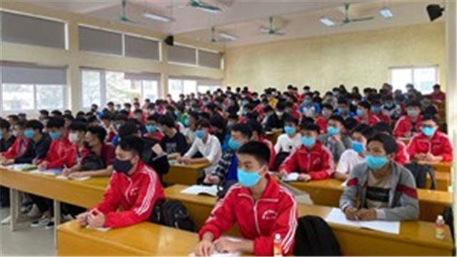Các trường ĐH thông báo tăng học phí, Bộ GD&ĐT nói gì?