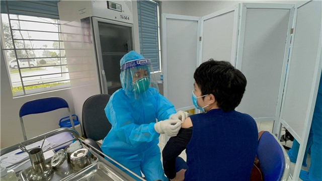 Hoàn thành việc tiêm vaccine phòng COVID-19 đợt 2 vào 15/5