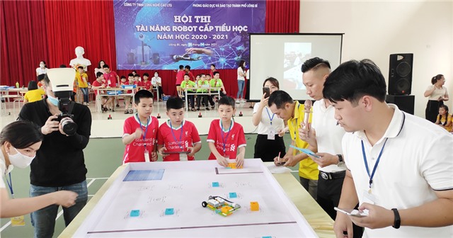 Trường Tiểu học Phương Đông A giành giải Nhất  Hội thi Tài năng robot cấp tiểu học TP Uông Bí năm học 2020-2021