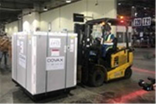 Gần 1,7 triệu liều vaccine COVID-19 đã về Việt Nam