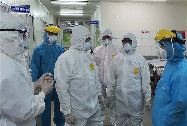 Có 16 bệnh nhân COVID-19 nguy kịch, 2 ca phải can thiệp ECMO