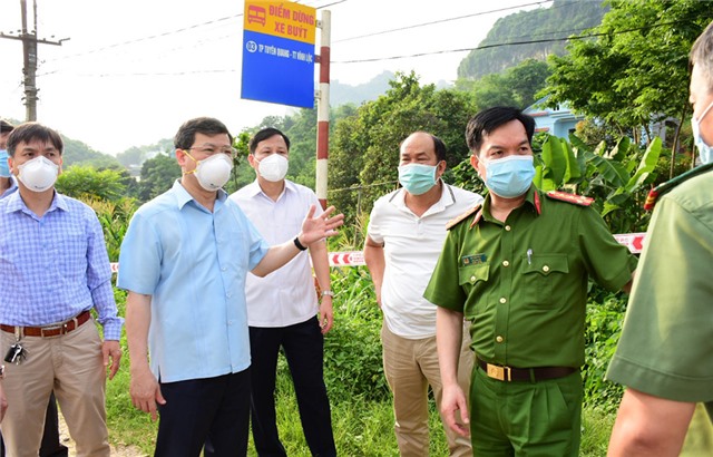 Ghi nhận ca mắc COVID-19 đầu tiên, Tuyên Quang phong tỏa 2 thôn