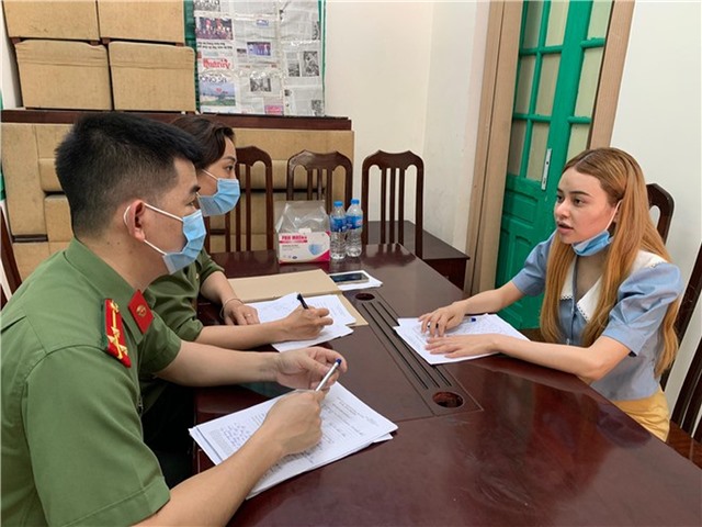 Công an Hà Nội khởi tố nữ sinh thuê nhà, tiếp tay cho người nhập cảnh trái phép