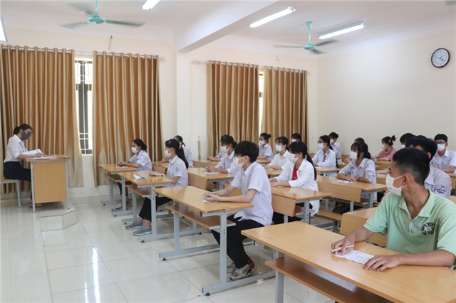 Thí sinh bước vào môn thi thứ hai