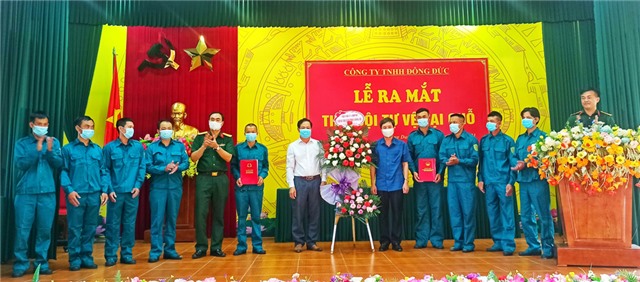 Ra mắt Tiểu đội tự vệ tại chỗ