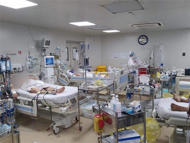 Có 169 bệnh nhân COVID-19 nặng, nguy kịch và 13 trường hợp can thiệp ECMO