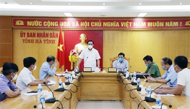 Ghi nhận thêm 12 ca COVID-19, Hà Tĩnh thông báo khẩn