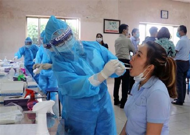 Đề nghị Bình Dương tổng lực chống dịch COVID-19