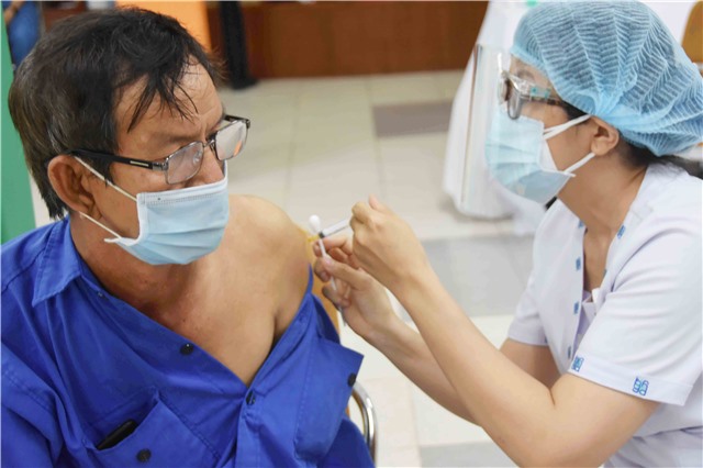 TP.HCM dự kiến tiếp tục triển khai tiêm 1,1 triệu liều vắc xin phòng COVID-19