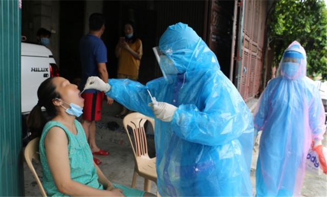 Hà Nội thêm 10 ca bệnh là người về từ TP HCM và liên quan đến công ty SEI