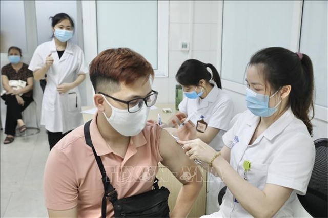 Hoàn thành 13.000 mũi thử nghiệm đầu tiên của giai đoạn 3 vaccine Nano Covax