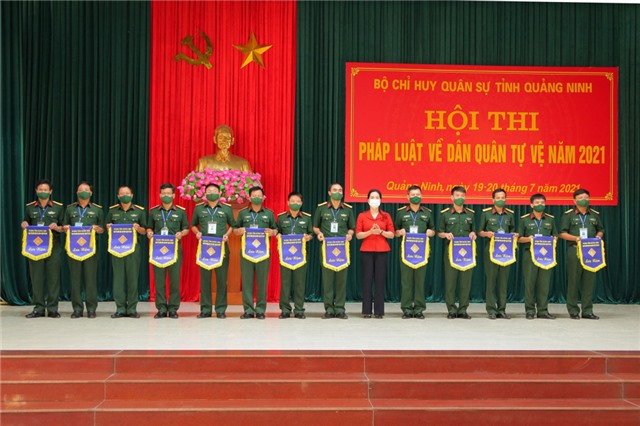 Hội thi Pháp luật về Dân quân tự vệ năm 2021