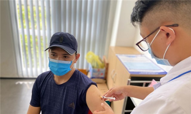 Quyết tâm giữ địa bàn an toàn, bảo vệ sức khỏe nhân dân