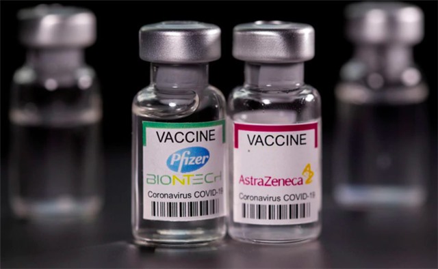 Tiêm hai liều vaccine Pfizer, AstraZeneca hiệu quả với biến thể Delta