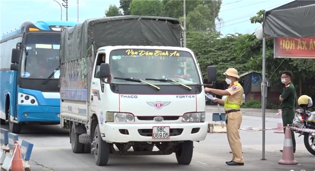 Nỗ lực bảo vệ “lá chắn” phòng dịch tại chốt Đá Bạc