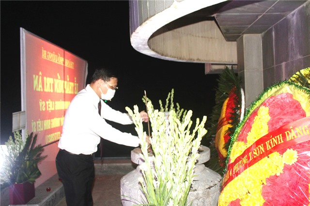 Lễ Thắp nến tri ân các anh hùng liệt sĩ kỷ niệm 74 năm Ngày Thương binh - Liệt sĩ 27/7