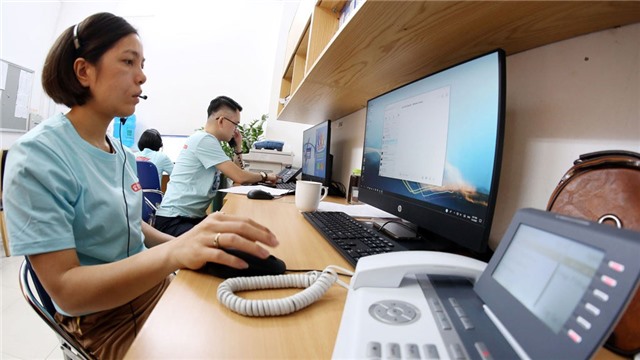 Công bố 6 số điện thoại nóng giải đáp thắc mắc về gói hỗ trợ Covid-19