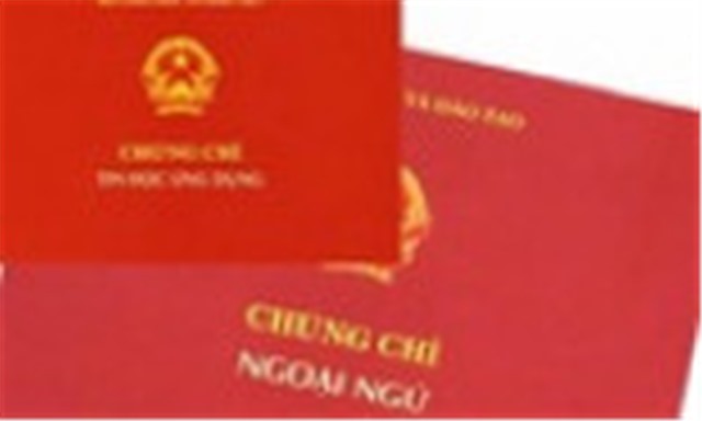 Chính thức bỏ chứng chỉ ngoại ngữ, tin học với công chức hành chính