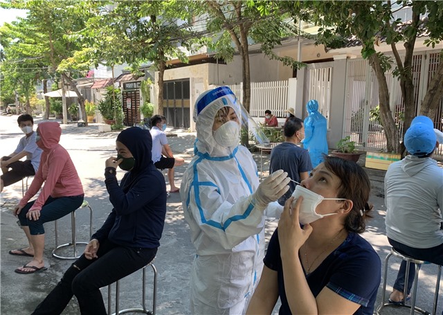 Đà Nẵng thêm 120 ca mắc mới, tăng tốc xét nghiệm toàn thành phố