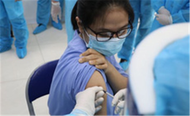 Sau khi mắc COVID-19 có cần tiêm vaccine không?