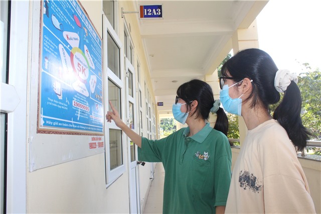 Trường THPT Uông Bí đảm bảo an toàn phòng, chống dịch bệnh Covid-19 cho năm học mới 2021-2022