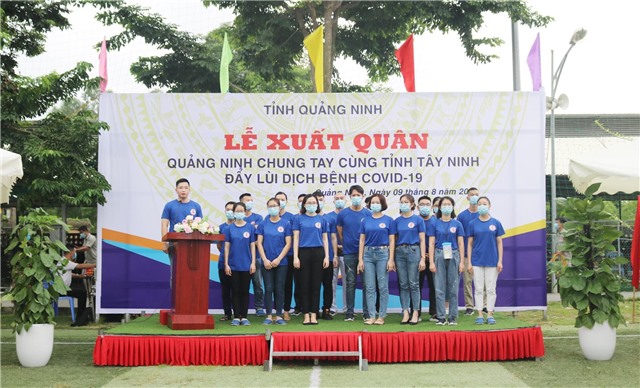 Bác sỹ trẻ tình nguyện nơi tuyến đầu chống dịch