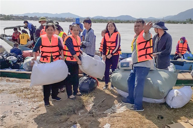 Bà Thuận "Dân vận khéo"