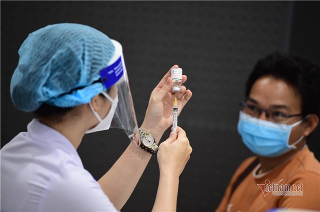 Những lưu ý khi đi tiêm vắc xin để không bị lây nhiễm Covid-19