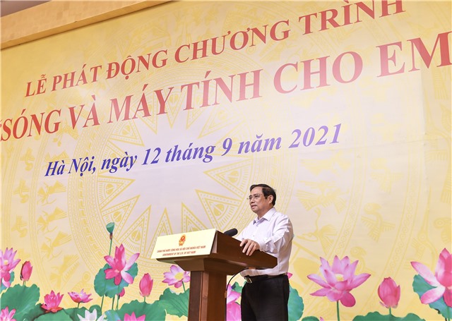 Thủ tướng Phạm Minh Chính kêu gọi chung tay, góp sức hỗ trợ “sóng và máy tính” cho hàng triệu học sinh, sinh viên