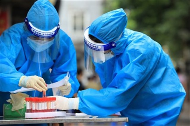 Ngày 13/9: Thêm 11.172 ca mắc COVID-19; 11.200 bệnh nhân xuất viện