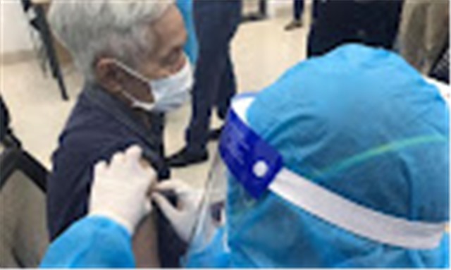 Trưa 15/9: 80 người tình nguyện tiêm mũi 2 vaccine COVID-19 COVIVAC; Bình Định thêm hàng chục ca F0