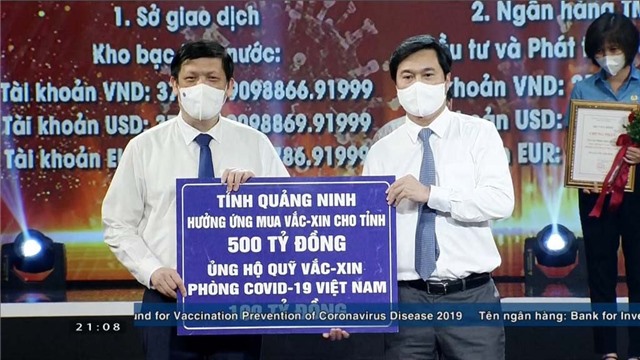 Tỉnh Quảng Ninh chuyển 100 tỷ đồng ủng hộ Quỹ Vắc-xin phòng dịch COVID-19 của Chính phủ